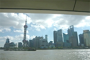 【写真5 上海高層ビル群】