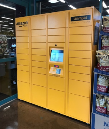 店内に設置されたAmazon Locker