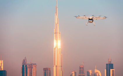 ドバイ上空を飛行するVolocopter