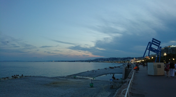 ニース海 夕景