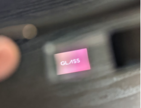 【写真1】筆者所有の「Google Glass」:10年経った今も正常に動いている