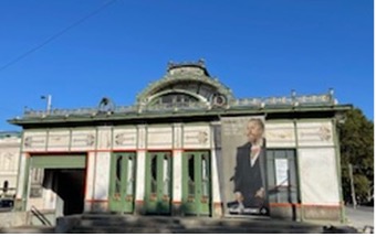 【写真4】ワーグナーの博物館となっている「カールスプラッツ旧駅舎」