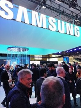 【写真4】Samsungの展示ブースの様子